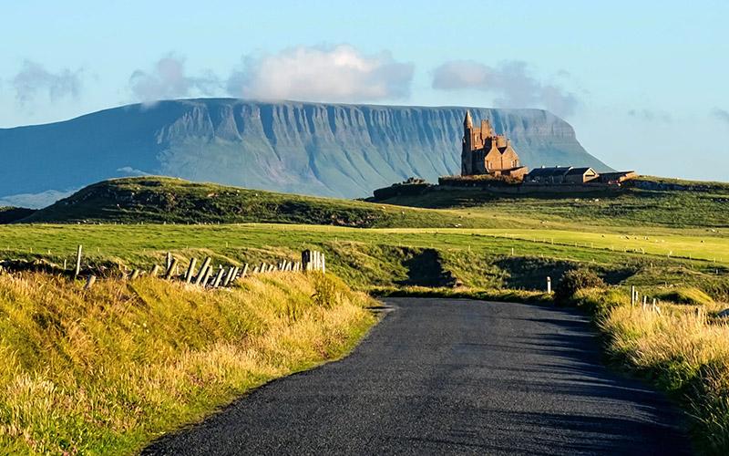 美国投资入籍与欧盟投资入籍谁更强？深度解析投资入籍的价值与优势